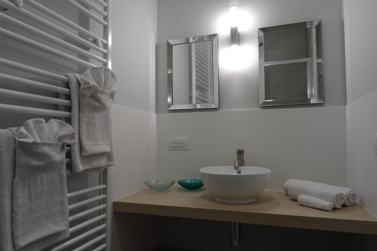 Justus Apartment Ипер Екстериор снимка